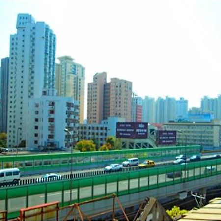 7Days Inn Shanghai Caobao Road Metro Station Eksteriør bilde