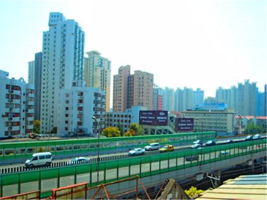 7Days Inn Shanghai Caobao Road Metro Station Eksteriør bilde